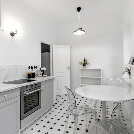 - Great Location- Stays-mostowa *